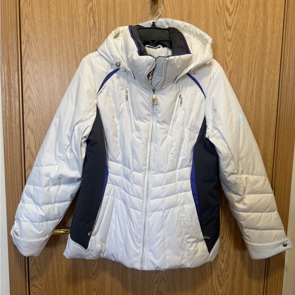ZeroXposur Jackets & Blazers - ZeroXposur White and Black Ski Jacket